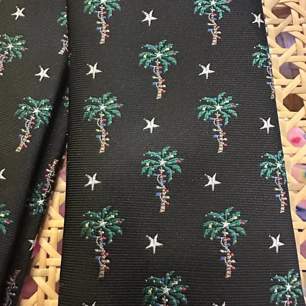 Knotty & Nice Men’s Holiday Tie with Palm Trees with Christmas Lights & Stars